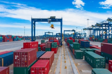 寧波貨運公司將繼續以更加開放、包容的姿態，迎接每一個挑戰與機遇