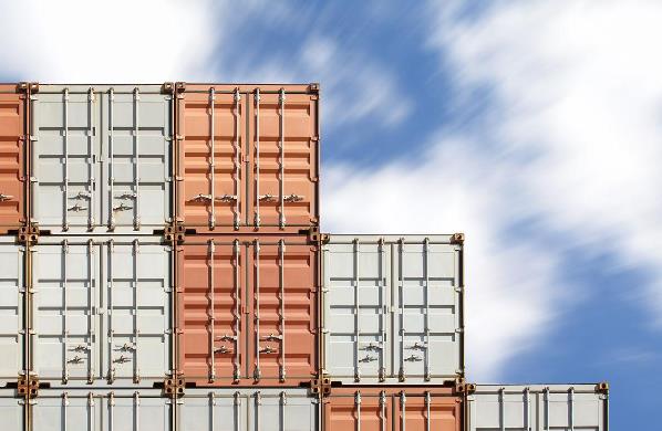 青島貨代在國際貿(mào)易發(fā)展中的地位如何？提供哪些服務(wù)？