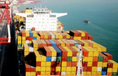 天津港完善的綜合服務為天津海運的發展提供了強有力的支撐