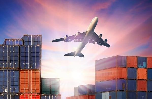 美國國際物流發(fā)展有哪些特點(diǎn)？面臨的挑戰(zhàn)是什么？