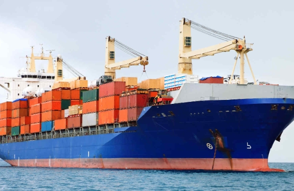 國際物流作為連接全球經(jīng)濟的橋梁，見證了全球化的繁榮