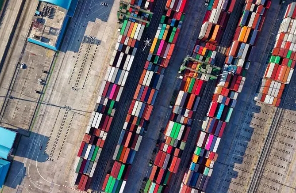 韓國貨代作為連接中韓貿易的橋梁，發揮著舉足輕重的作用