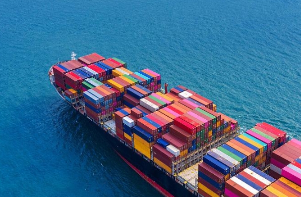 貨運代理讓貨物在全球范圍內流通，促進經濟的繁榮與發(fā)展