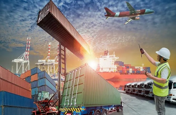 東南亞專線物流公司是專注于東南亞地區貨物運輸的專業化服務提供商