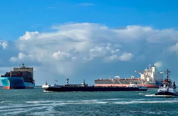 國際物流行業(yè)將繼續(xù)保持快速增長態(tài)勢，為全球經(jīng)濟發(fā)展貢獻(xiàn)重要力量