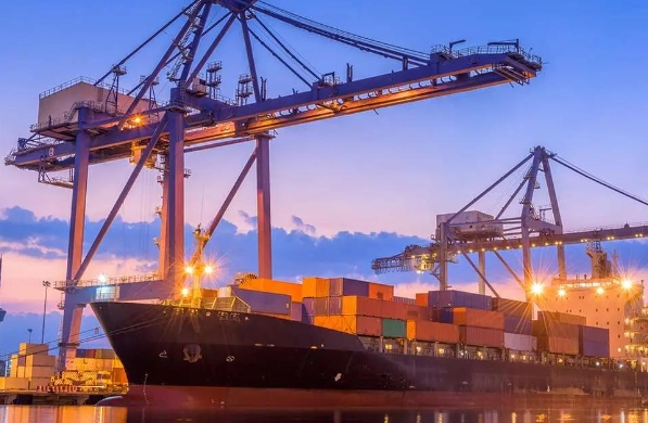 盡管面臨諸多挑戰(zhàn)，但俄羅斯貨代行業(yè)也孕育著新的機(jī)遇